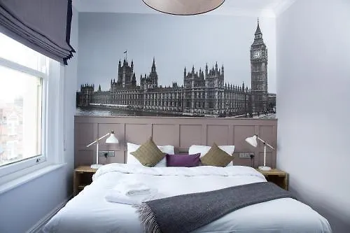 The Station Hotel London